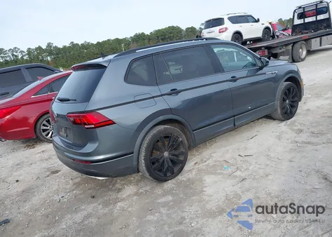 2020 Volkswagen Tiguan 2.0T Se/2.0T Se R-Line Black/2.0T Sel из США, поврежденный, VIN 3VV3B7AX3LM176183